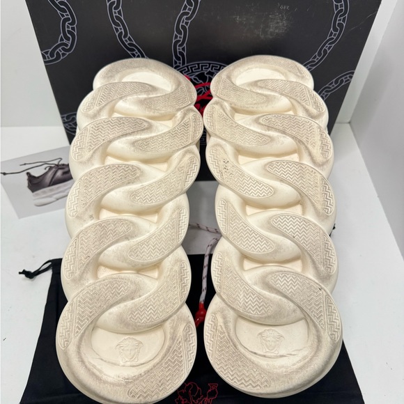$1195 Versace Chain Reaction Mens size 47 With Box Gently Worn - Picture 9 of 11